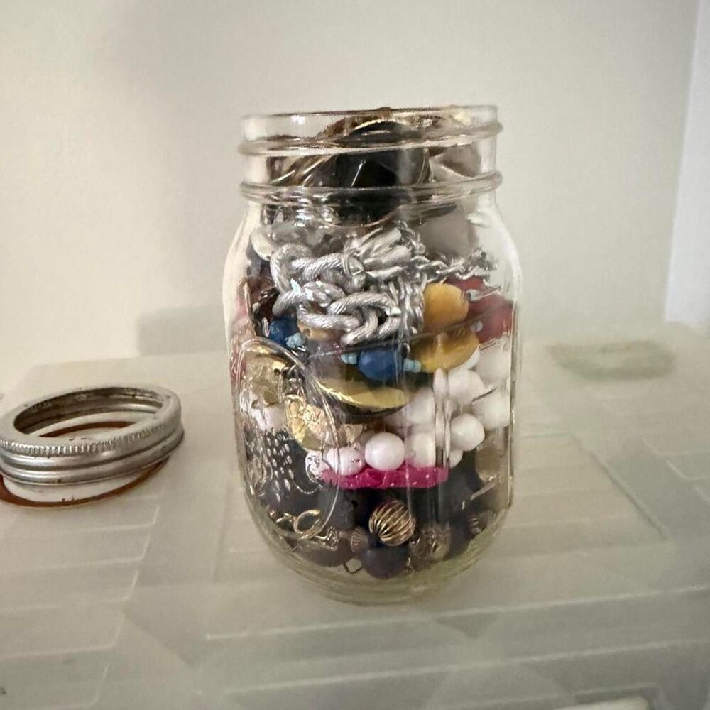 π Small Jewelry Crafting Jar! π - Picture 2 of 5